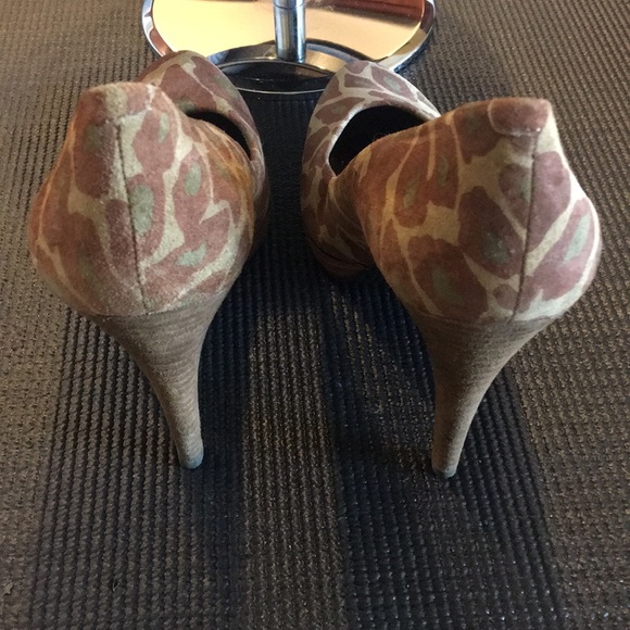 EXOTIC CHEETAH pumps! - Picture 4 of 8